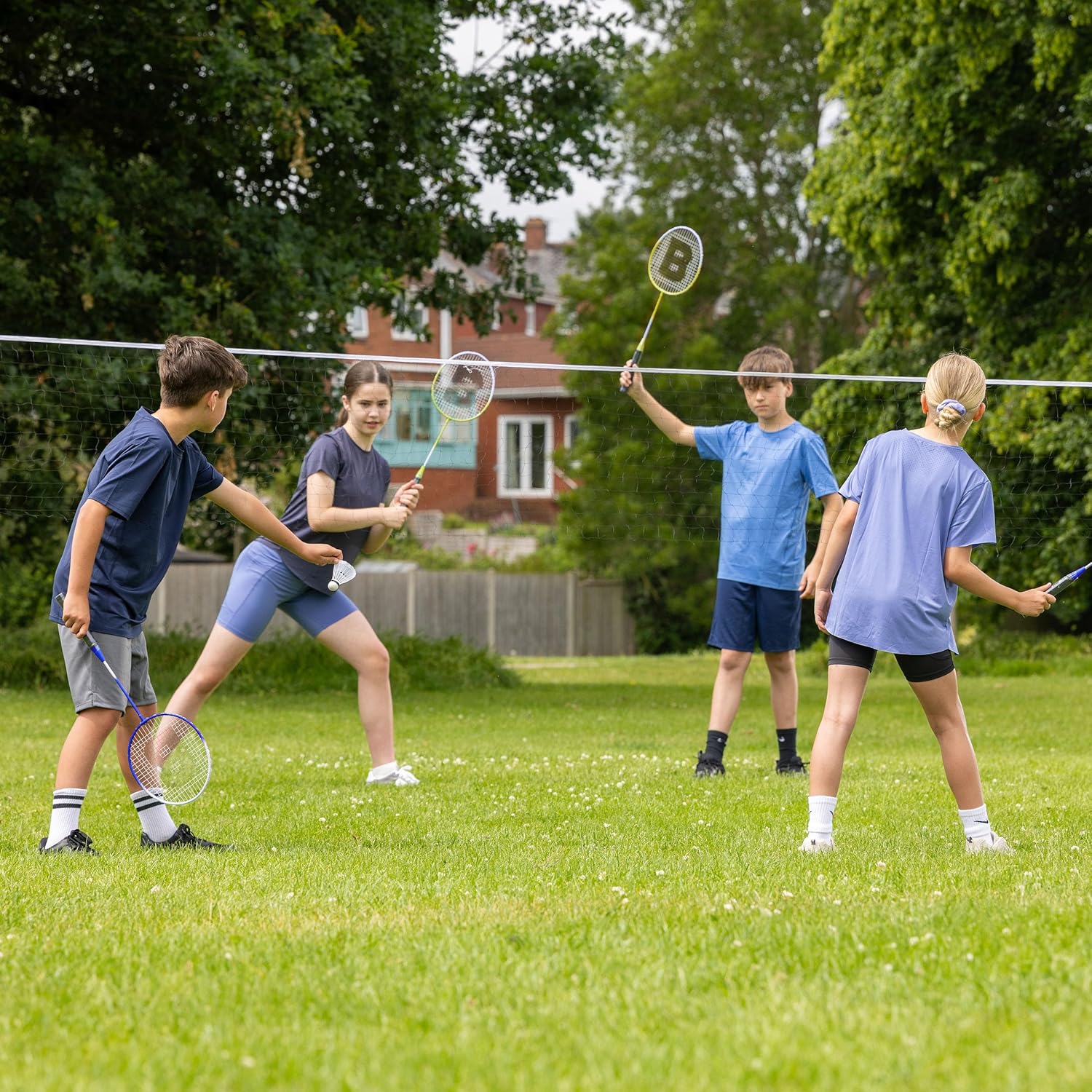 Baseline 4 Player Badminton Set, Includes 4 Rackets, 2 Shuttlecocks, Net and Poles, Outdoor Garden Game for Kids & Families, Portable with Carry Bag